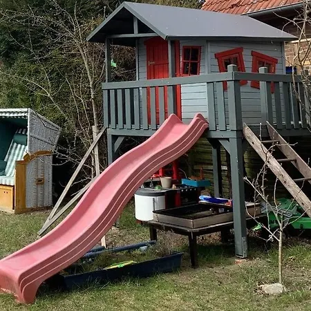 Ruhige Wohnung, citynah und kinderfreundlich Rostock Exterior foto