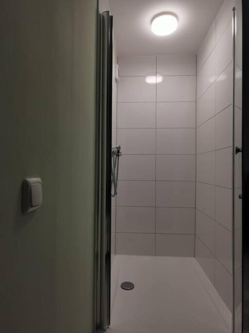Ruhige Wohnung, Citynah Und Kinderfreundlich *